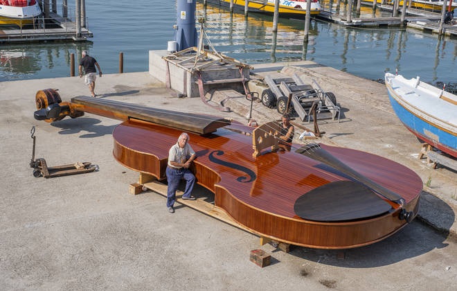 violin boat
