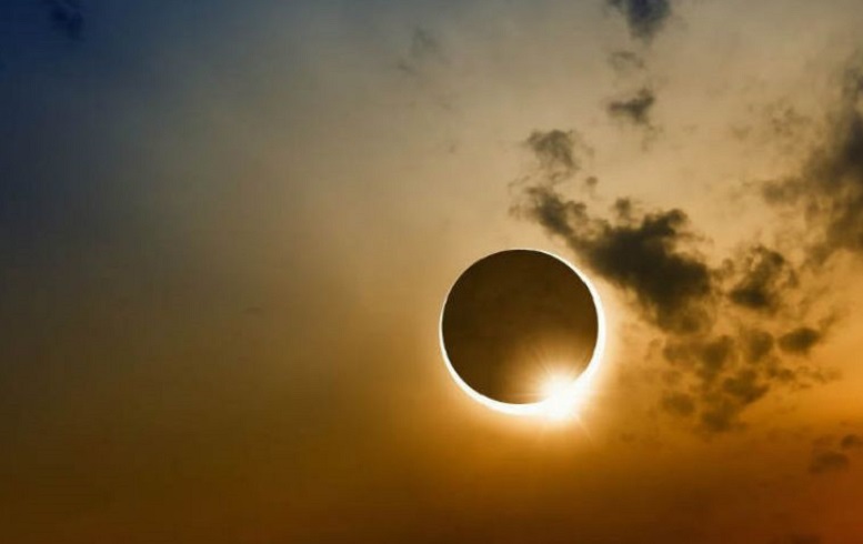 eclipse sun ring