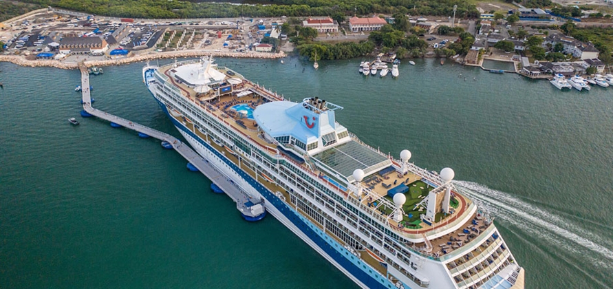 cruise ships in jamaica tomorrow