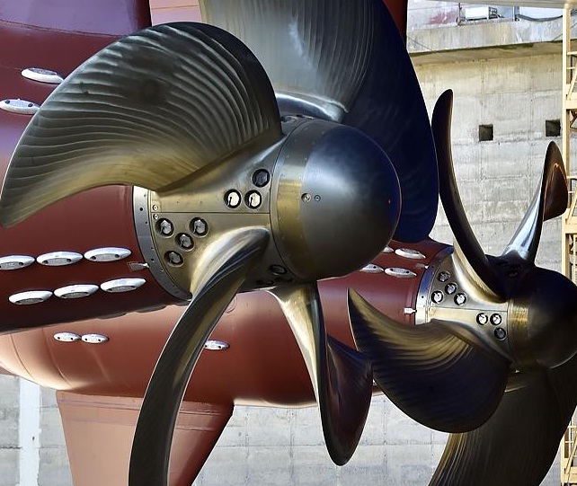 propellers giant
